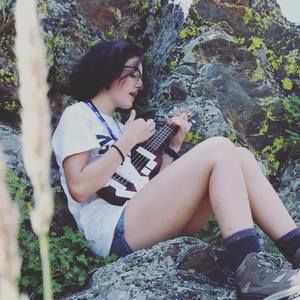 Meet your Posher, Clo-clo